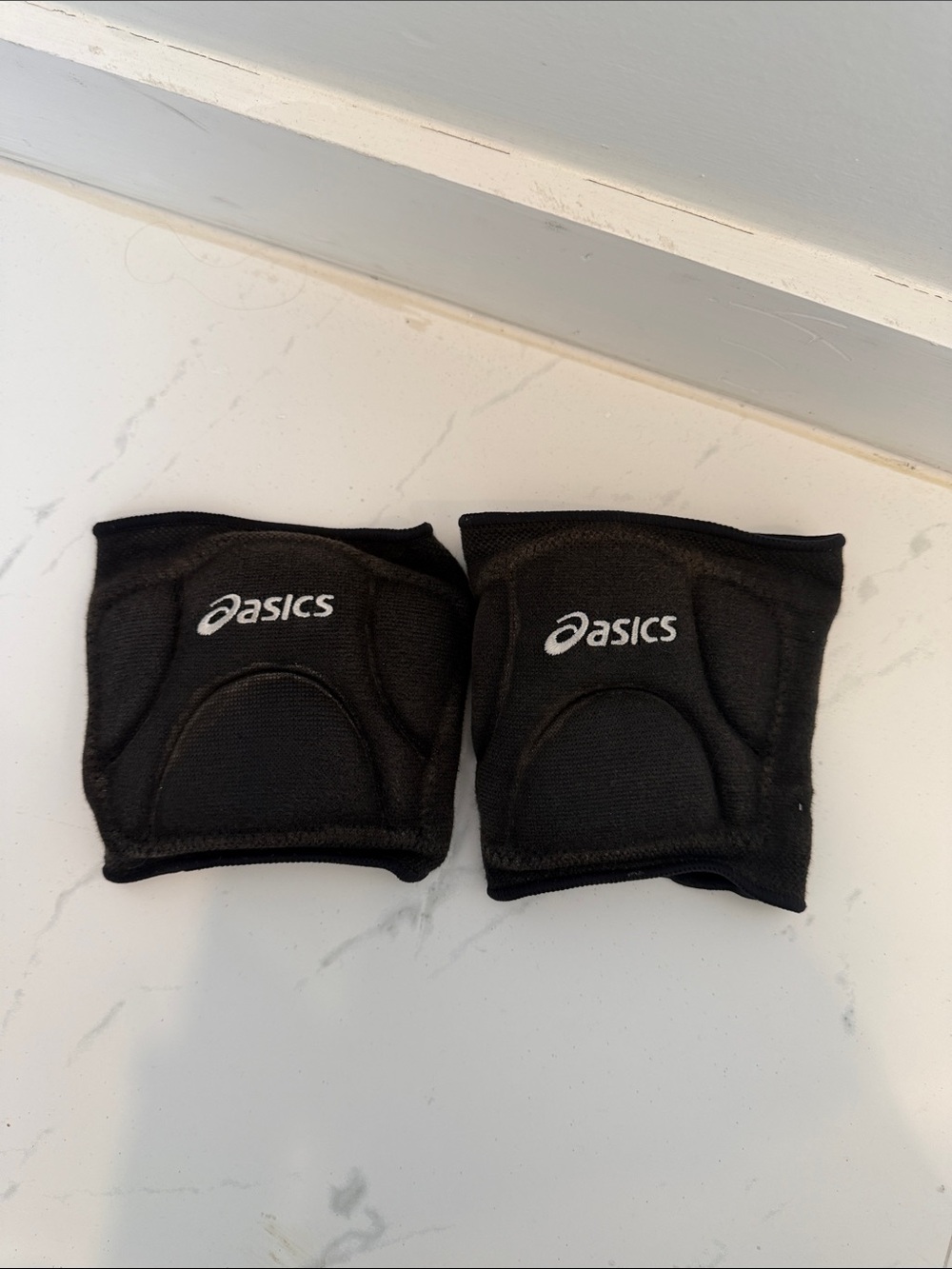 Asics Black Padded Volleyball Knee Pads - Pair